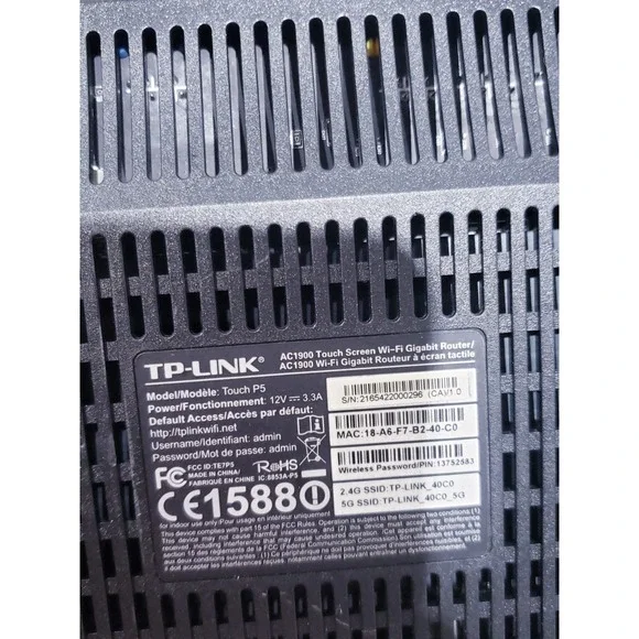 TP-Link Touch P5 AC1900 Smart WiFi Router With Touchscreen Display - Picture 6 of 7